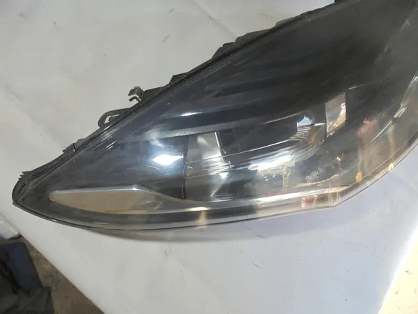 RENAULT MEGANE III Oikea Etuvalo image 3