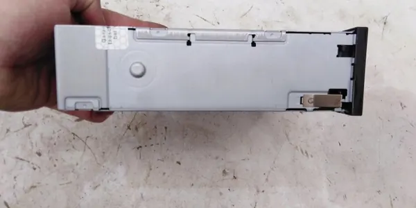 Audi A4 8K CD-Wechsler OEM 8X035110C - Gebraucht image 5