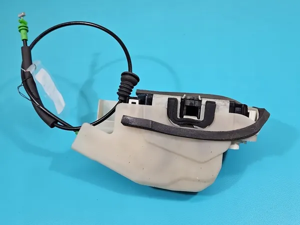 Vänster Framslå Tesla Model 3 2017- OEM 1068964-00-L image 4