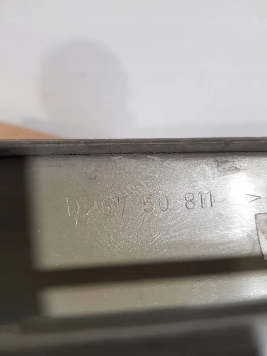 Feu plaque arrière Mazda Demio 1998 OEM D26750811 image 4