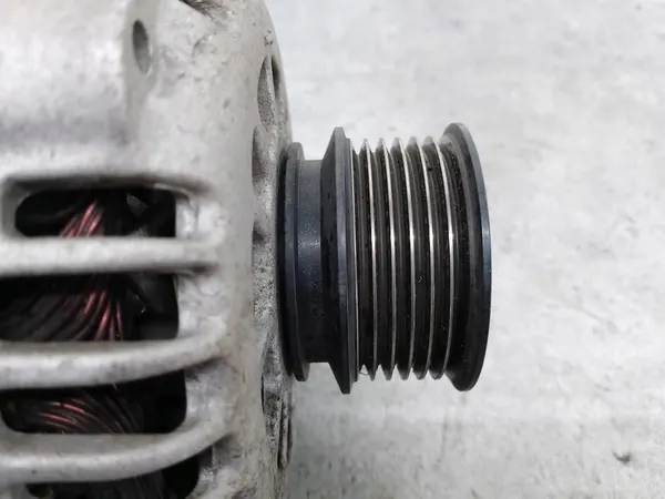 Alternador Seat Toledo II 1.6 SR 8V JFZ1928 600391N image 4