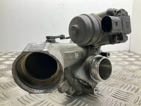 Turbine Seat Leon 2013 04E145704P image 6