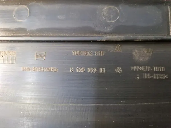 SEAT CUPRA BORN 2021 Cubierta Placa Parachoques OEM 10E805915 image 6