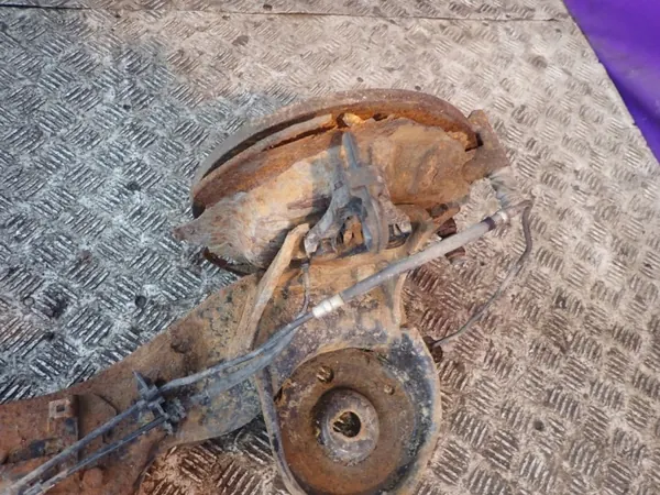 OEM Zawada-343189- Taka-akselipalkki Citroen Berlingo II image 3