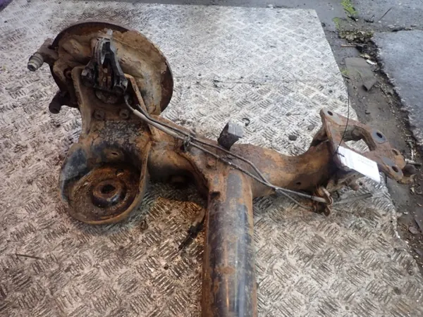 OEM Zawada-343189- Taka-akselipalkki Citroen Berlingo II image 5