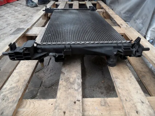 Radiador de agua FIAT QUBO 1.3 MULTI-JET 51790636 image 2