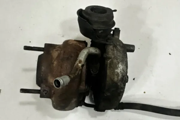 Turbocompresor BMW 7 (E65, E66, E67) 3.0L diésel image 3