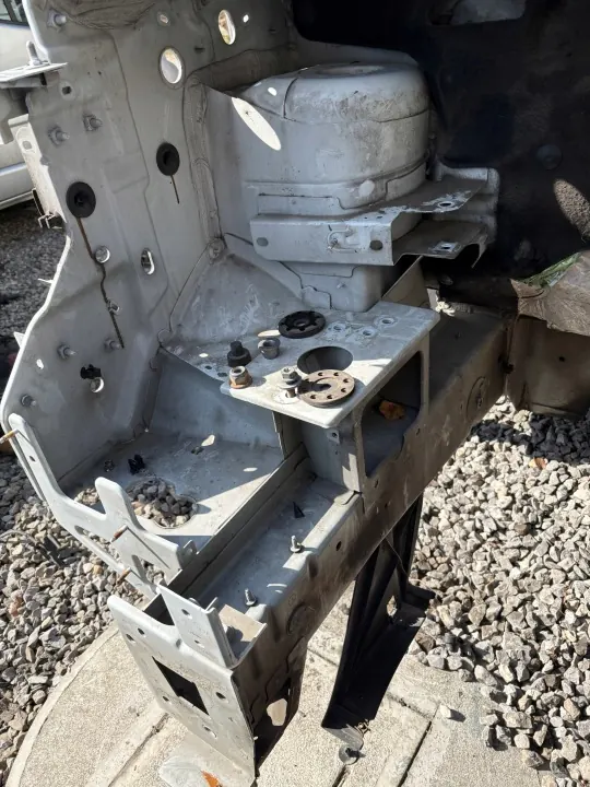OEM 14-DV369 Höger Framlångbalk Renault Trafic image 4