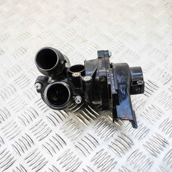 Vattenpump AUDI A4 (8K2, B8) 2.0L bensin 2010 image 3