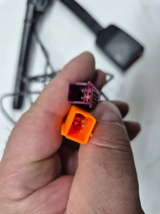 Tendeur de ceinture de sécurité gauche Ford C-Max Mk1 image 4