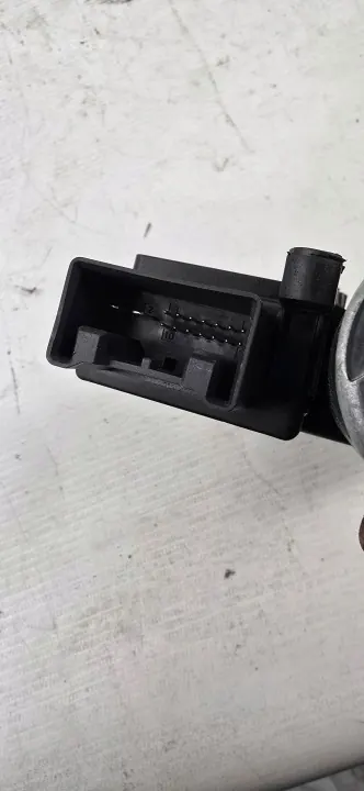 Motor de techo solar Audi Q5 OEM 8R0959591A - Usado image 6