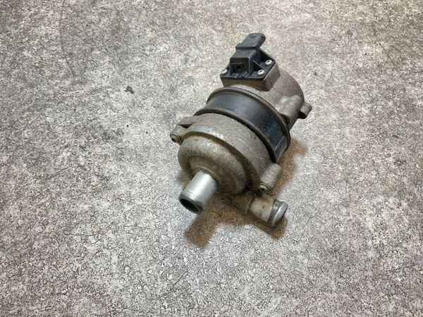 Waterpomp OEM 46100 voor Audi A4 Avant 1.4L 2017 image 4