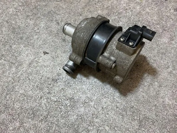 Waterpomp OEM 46100 voor Audi A4 Avant 1.4L 2017 image 5