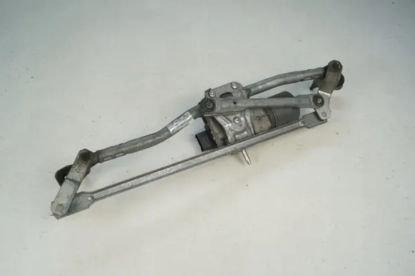 Audi A3 8P framrutetorkarmekanism OEM 8P1955119A image 10