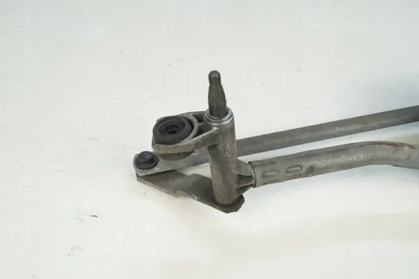 Audi A3 8P framrutetorkarmekanism OEM 8P1955119A image 3