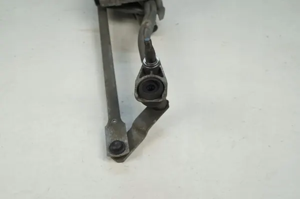 Audi A3 8P framrutetorkarmekanism OEM 8P1955119A image 8