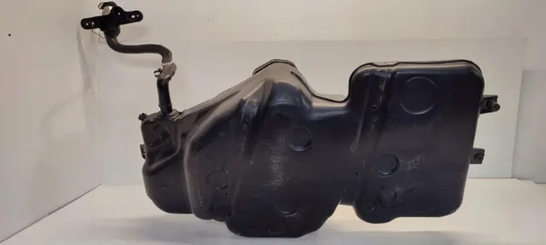 Audi Q5 8R Polttoainesäiliö OEM 8R0919050D 8R0201060AD image 4