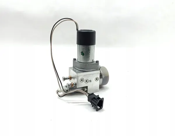 VW Hydraulpump Klaff OEM 70074-015K Begagnad image 2