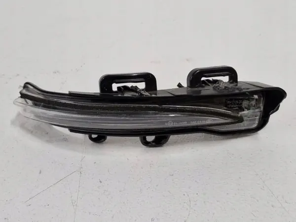 Intermitente LED espejo derecho Alfa Romeo Stelvio OEM 212930486 image 2