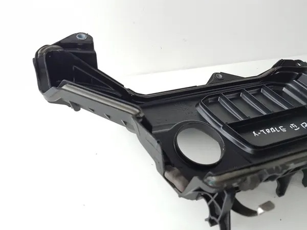 2017 Nissan X-Trail T32 Moldura de capô 1404600Q0A image 5