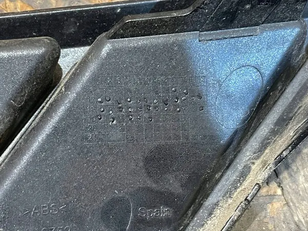 Griglia Paraurti Anteriore Destra Seat Ibiza V 5 6F0 FR 17-21 image 9