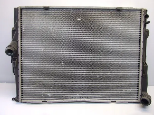 Vesijäähdytin OEM BMW 1 E81 E87 1.6 1.8 Bensiini image 2
