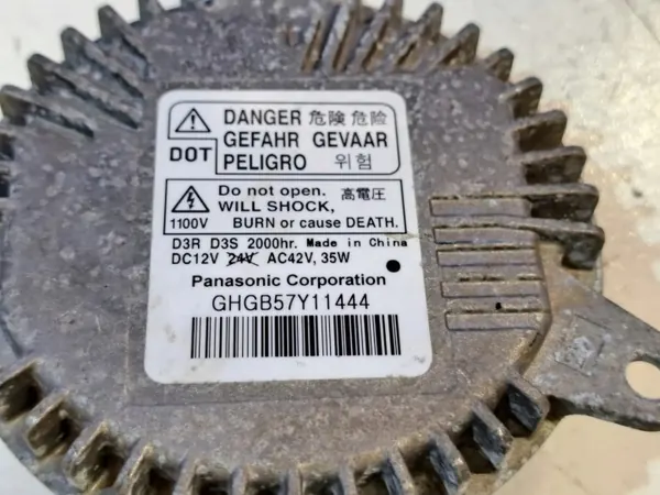 Module Xenon Mitsubishi OEM GHGB57Y11444 pour Galant VI image 4