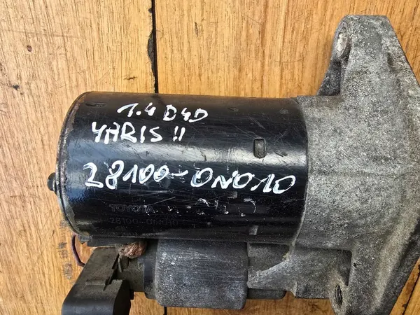Motor de arranque Toyota Yaris II 1.4 D4D image 2