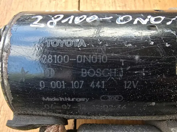 Motor de arranque Toyota Yaris II 1.4 D4D image 3