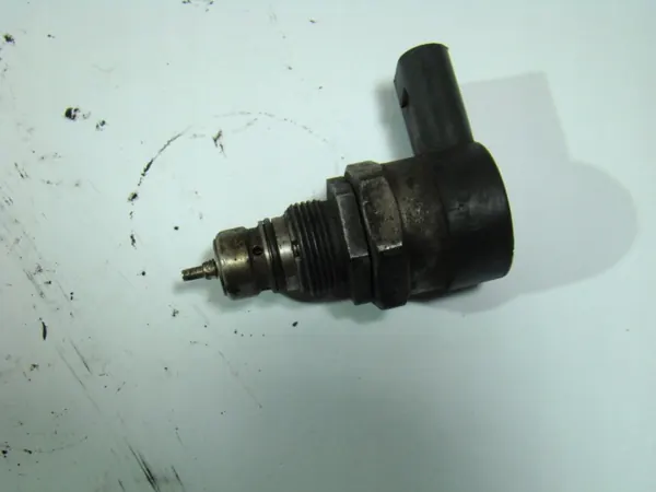 Bosch 0281002856 Soupape de régulation pression, Common Rail image 2