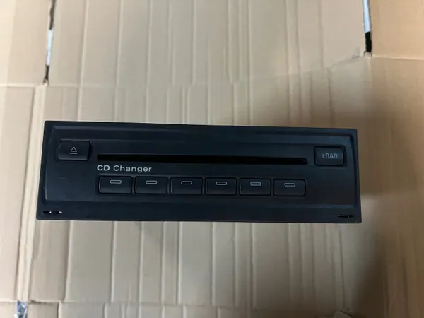 Changer CD Audi OEM 4E0910110A/4E0910110C - Occasion image 2
