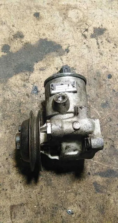 Pompe de direction Mercedes-Benz 190 OEM 2014600580 image 2