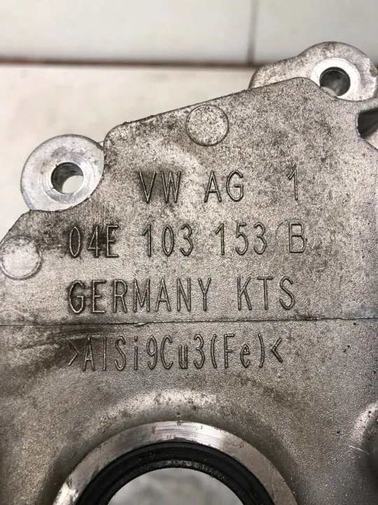 Couver d'arbre à cames OEM 04E103153B VW Skoda Audi image 4