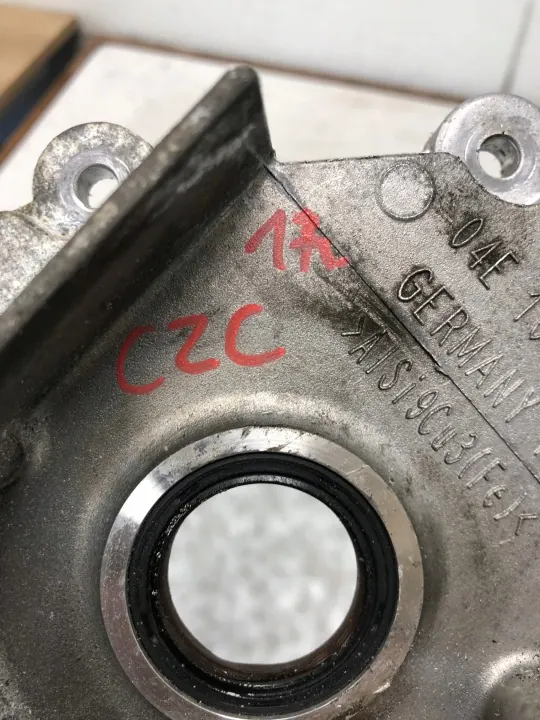 Couver d'arbre à cames OEM 04E103153B VW Skoda Audi image 5