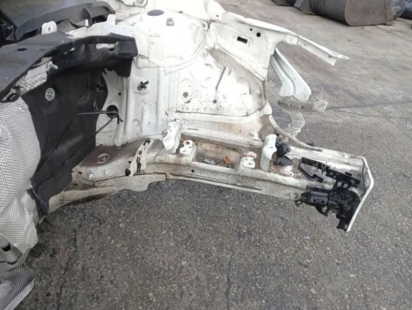 OEM 469401 Longarina esquerda para Audi Q3 II 2018- image 4