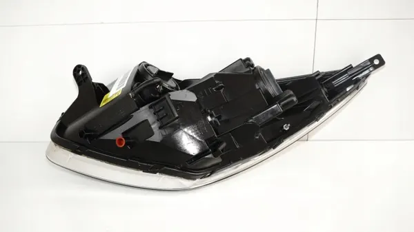 Kia Venga 09-14 Höger Framlykta OEM LAMPA image 8