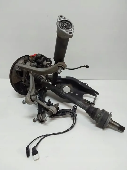 Sospensione posteriore destra completa Mercedes-Benz C W205 2016 OEM A2053521900 image 3