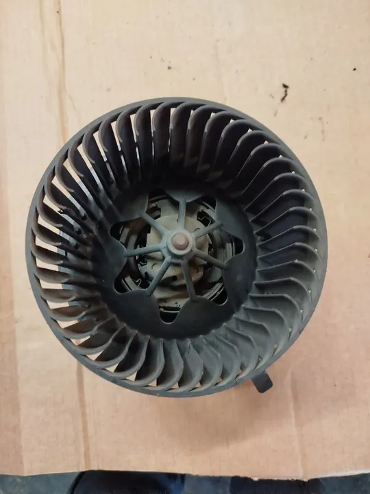 Ventilateur de soufflerie VW GOLF V 1K1820015D image 2