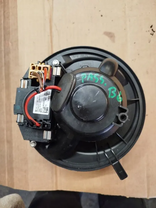 Ventilateur de soufflerie VW GOLF V 1K1820015D image 4