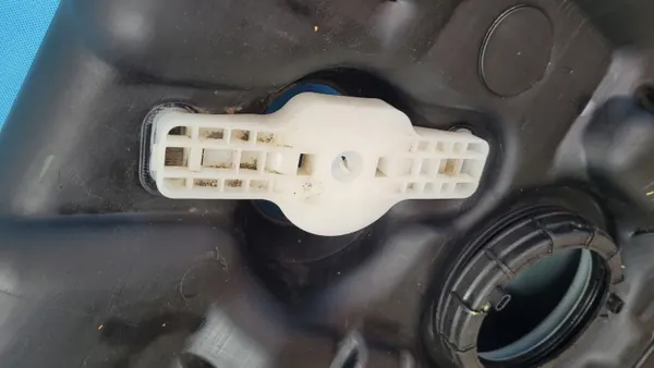 Brandstoftank OEM 9822714380 voor Peugeot 508 II 1.5 Diesel image 4