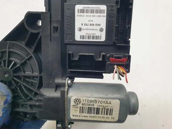 Etummaisen ikkunan moottori SKODA OCTAVIA II image 3