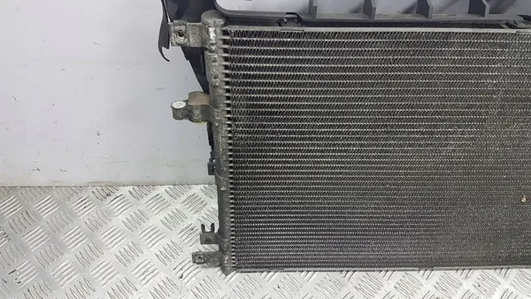 Volvo XC90 2005 Kylmäainekondensaattori / AC Radiatori OEM 30665562 image 5