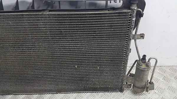 Volvo XC90 2005 Kylmäainekondensaattori / AC Radiatori OEM 30665562 image 6