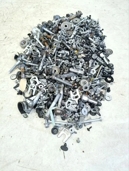 Juego de Tornillos Maserati OE OEM 294372 Quattroporte V image 4