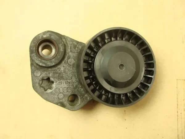 Rolo tensor OEM 07L903133F para Audi RS6 C6 image 4