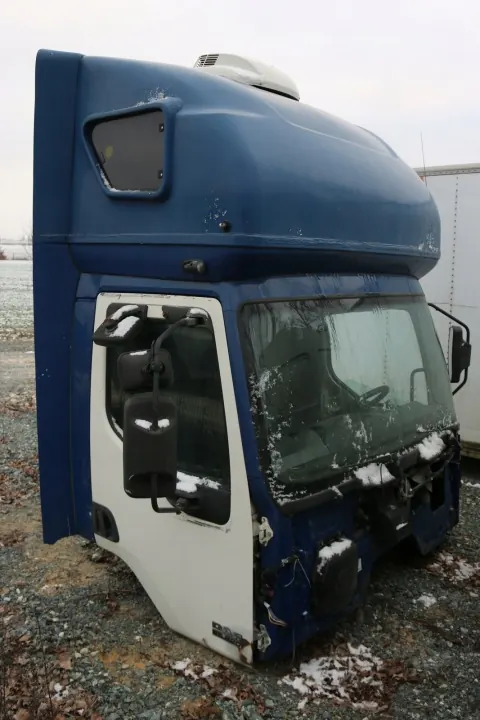 Cabina DAF LF 45 con litera - OEM 123 Usado image 2