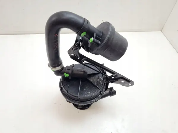 Audi R8 toissijainen ilmapumppu OEM 420906601B image 3