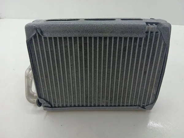 Chrysler A/C Lämmitysydin OEM P1312001 - Käytetty image 2