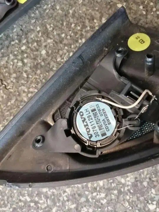 Volvo XC60 Soundsystem OEM 30797139 - Gebraucht image 10