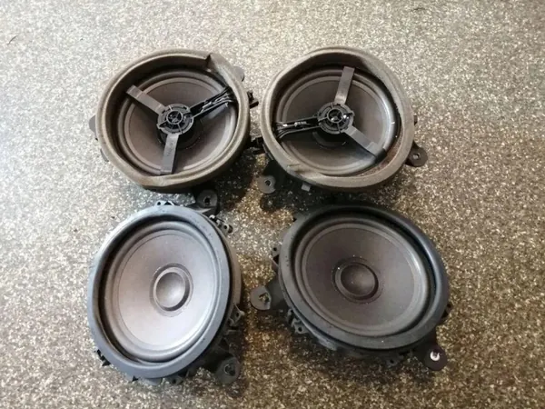 Volvo XC60 Soundsystem OEM 30797139 - Gebraucht image 6
